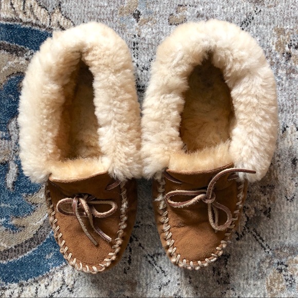 L.L. Bean Wicked Good Moccasins 6 - Picture 4 of 6